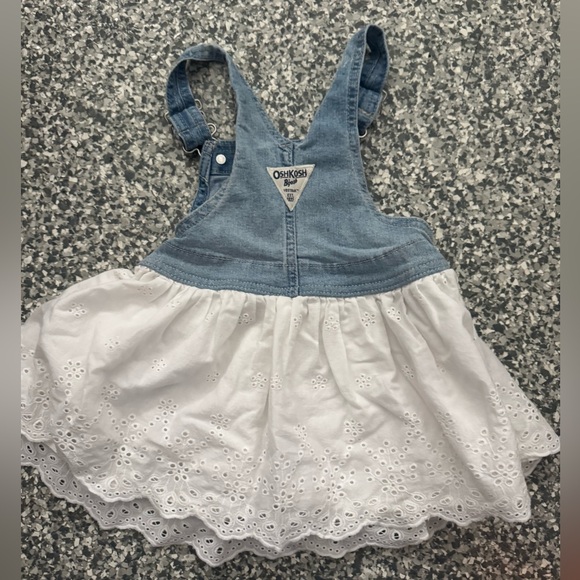 OshKosh B'gosh Denim and White Eyelet Overalls - 2T - Picture 2 of 3
